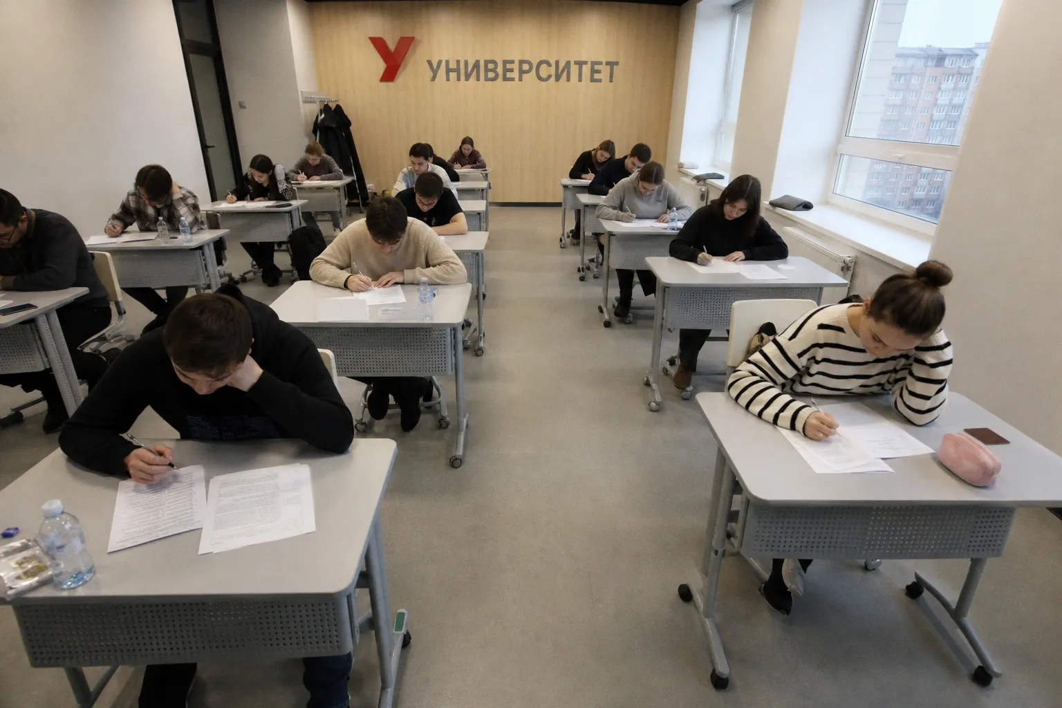 Финансовая ловушка: почему британские выпускники переплачивают за высшее образование